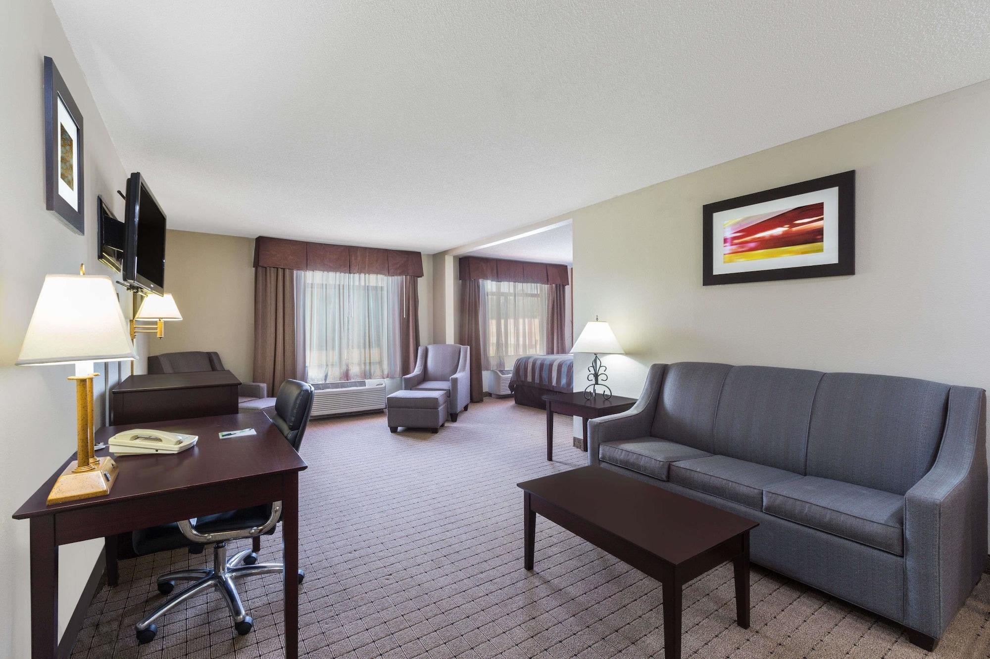 Wingate By Wyndham West Monroe Hotel Exterior photo