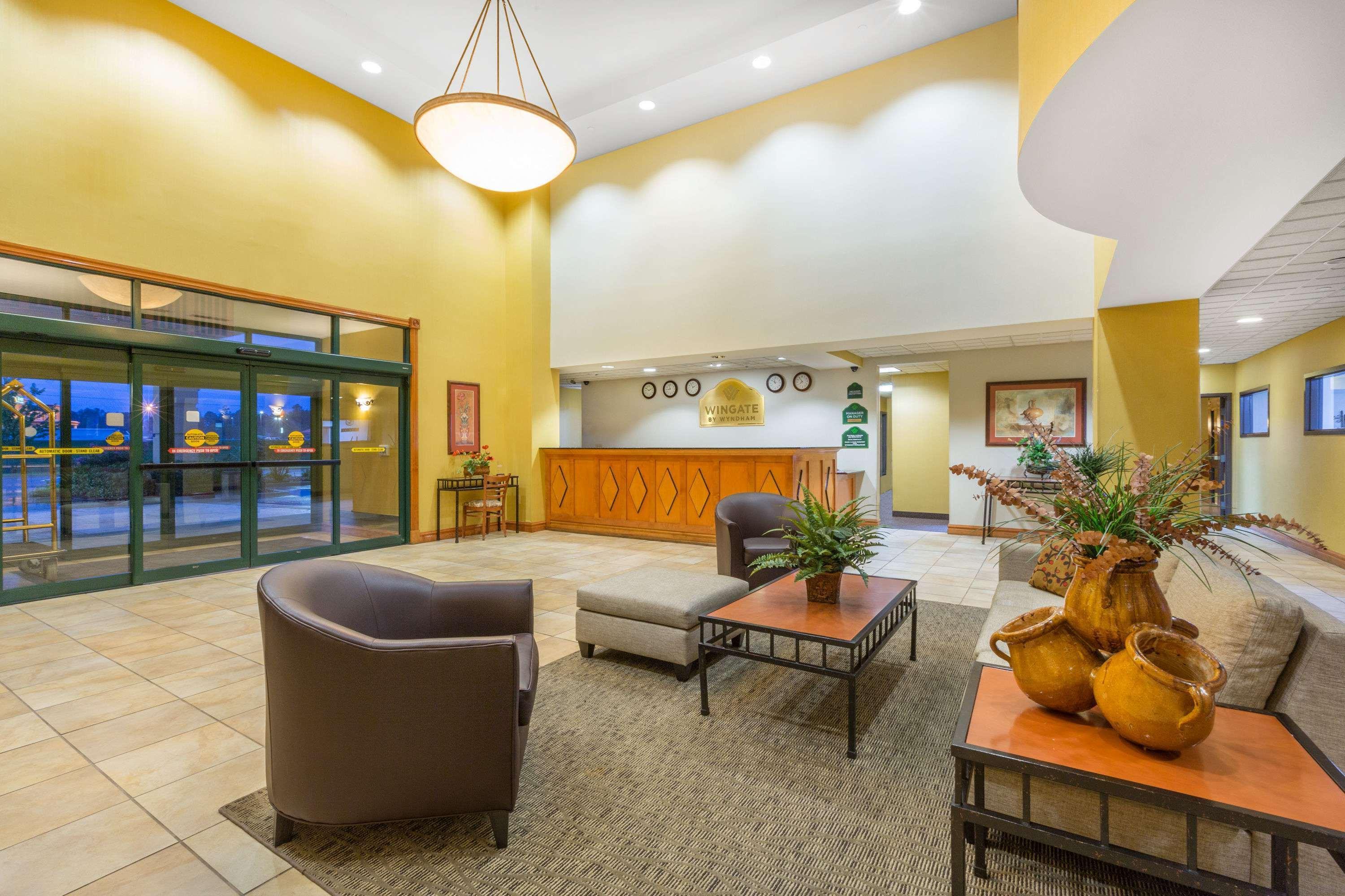 Wingate By Wyndham West Monroe Hotel Exterior photo